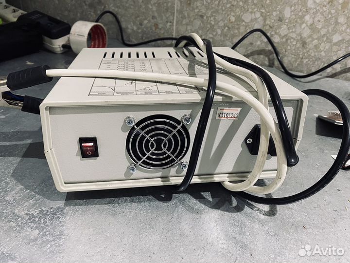 Автомобильное зарядное устройство skat uttv