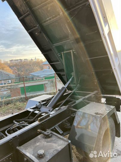 Mitsubishi Fuso Canter, 2005