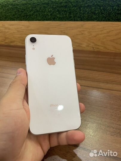 iPhone Xr, 128 ГБ