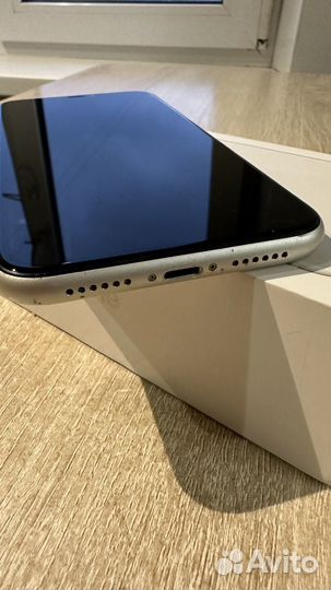 iPhone 11 128