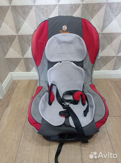 Автомобильное кресло