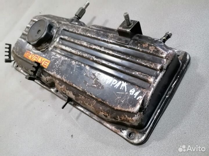 Клапанная крышка Mitsubishi Mirage 1991 4G15 12 кл