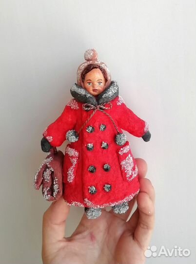 Ватная игрушка девочка с портфелем