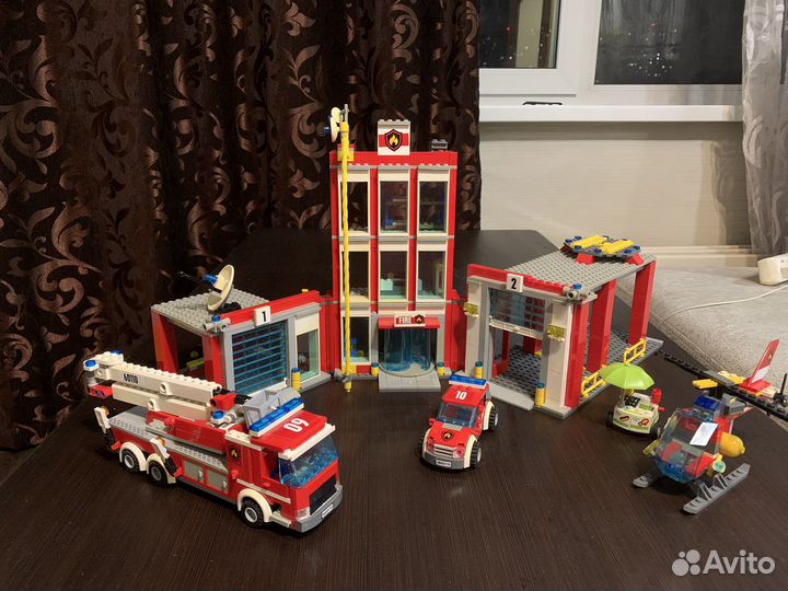 Lego City пожарная станция 60110