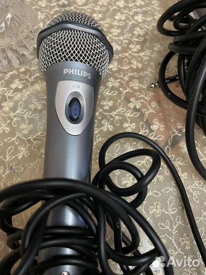 Микрофон для караоке проводной