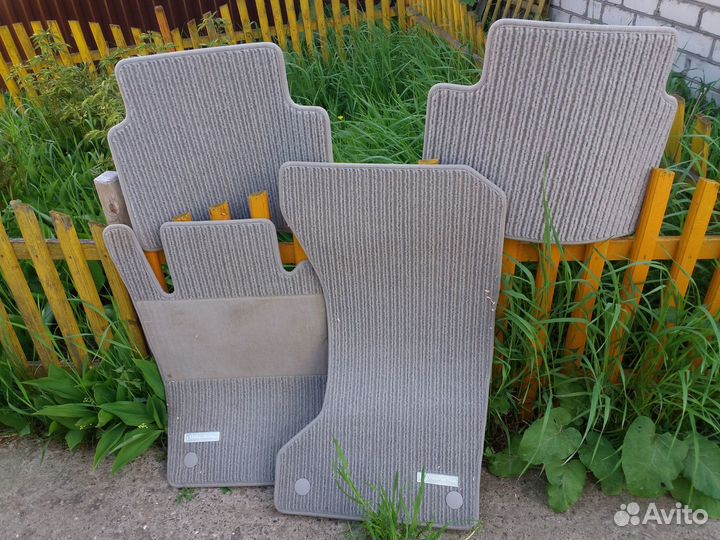 Автомобильные коврики в салон Мерседес w211 4matic