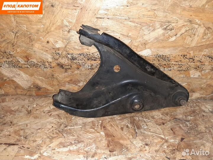 Рычаг передний правый Renault Logan