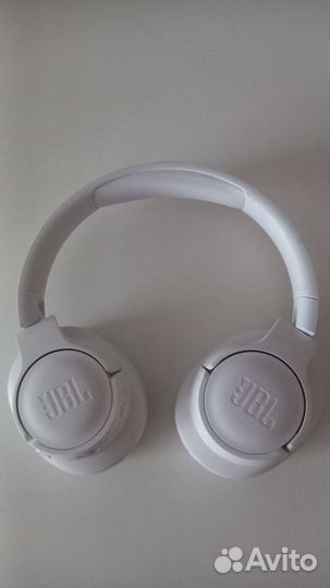 Беспроводные наушники jbl tune 760NC