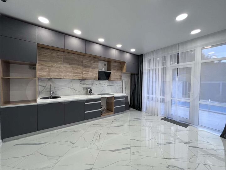 Дом 212 м² на участке 5,3 сот.