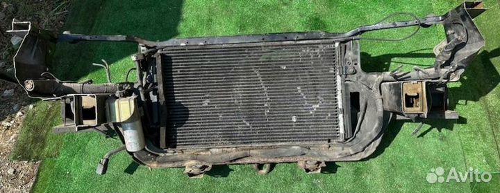 Радиатор (основной) Volvo V40 2000