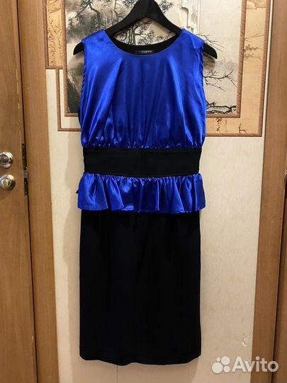 Платье фирменное праздничное на 44/46