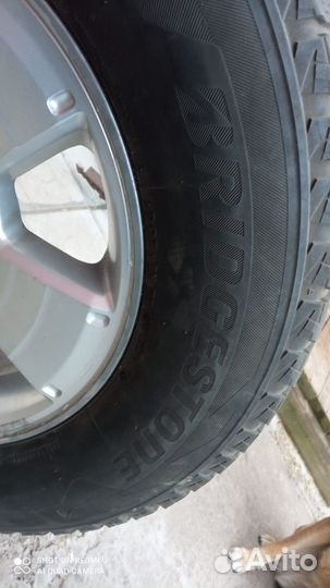 Bridgestone Blizzak DM-V2 265/65 R17