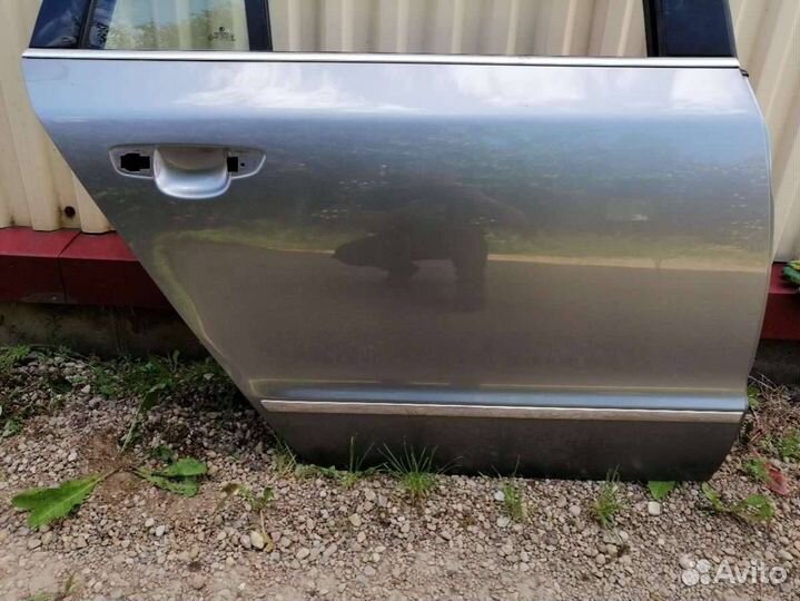 Дверь задняя правая Skoda Superb 2 2012 3T9833056