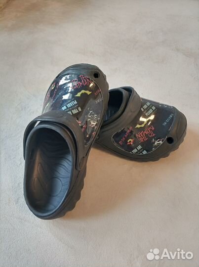 Продаю детские Crocs