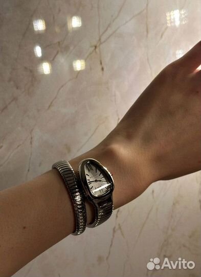 Секрет элегантности: часы Bvlgari Serpenti Tubogas