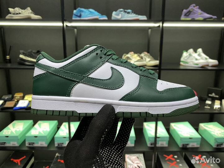 Кроссовки Nike Dunk Low Retro 