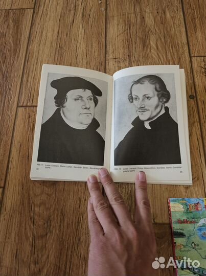 3 книги на немецком языке. Привезу бесплатно