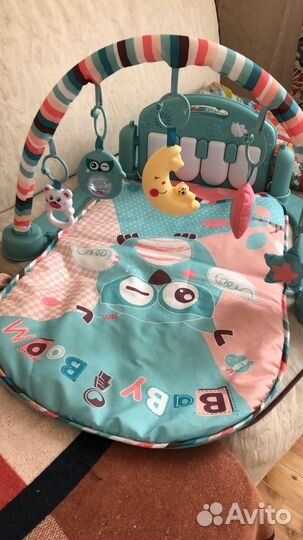 Развивающий коврик с пианино