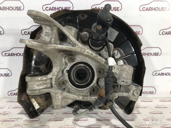 Кулак поворотный задний левый Volkswagen Touareg