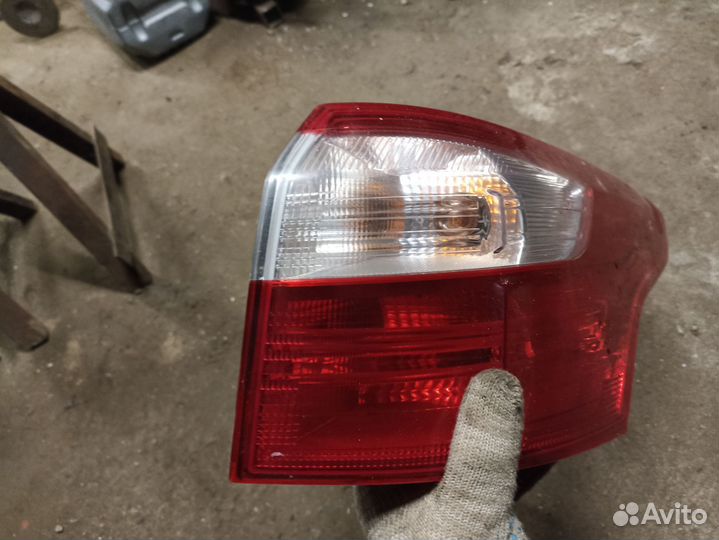 Фонарь задний правый форд фокус 3 универсал диод