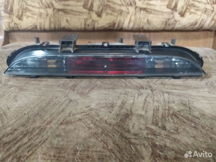 Peugeot Rcz фонарь заднего бампера