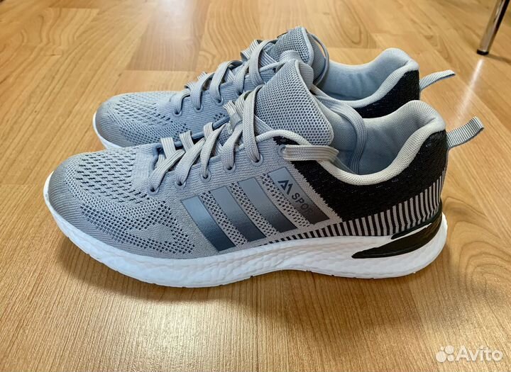 Кроссовки мужские 43