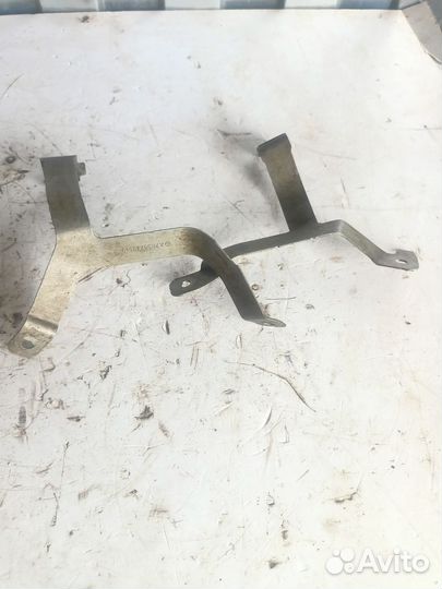 Держатель задний правый Mercedes-Benz C-Class W213