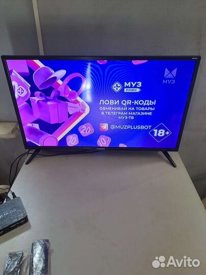 Телевизор smart tv Telefunken 32 дюйма