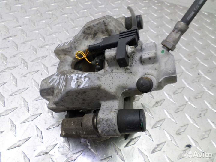 Суппорт задний правый Mercedes C-klasse W204