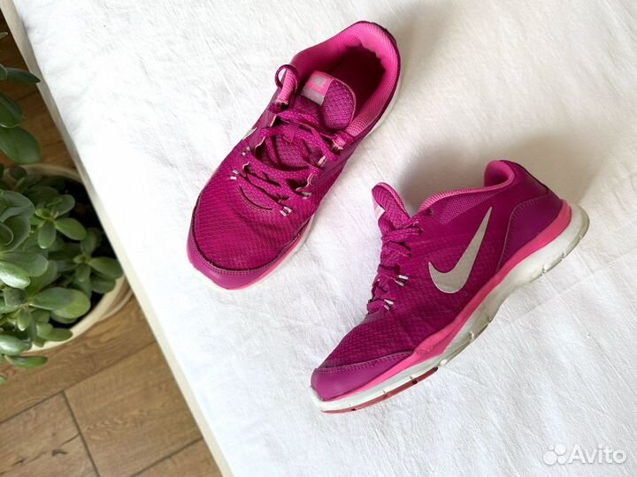 Кроссовки nike оригинал 36