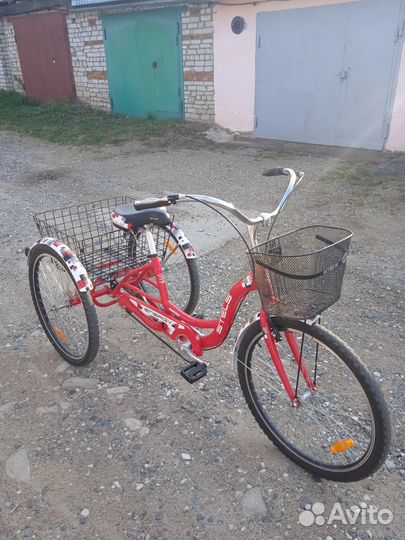 Велосипед трехколесный взрослый марки Stels