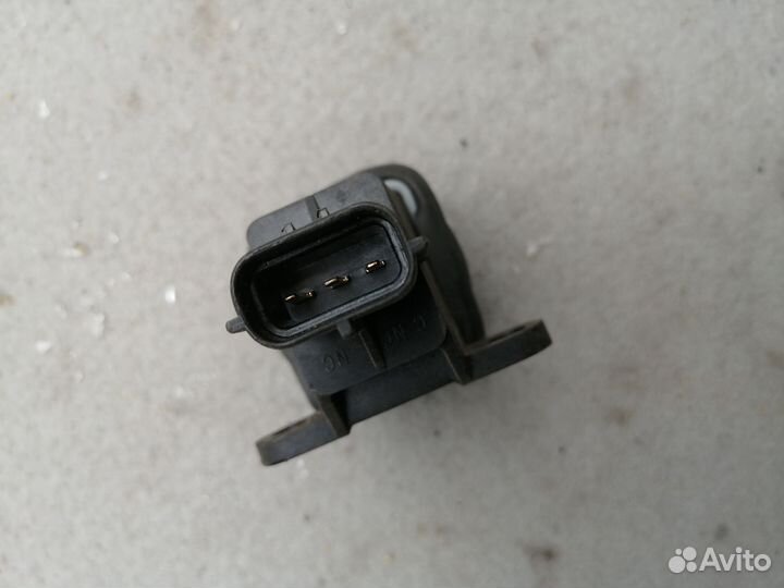 Датчик удара (блокировки топлива) для Honda CR-V 1