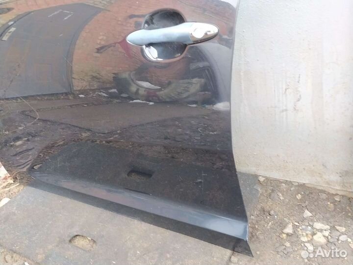 Передний левая дверь KIA sportage 3