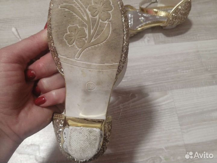 Туфли для девочки 30