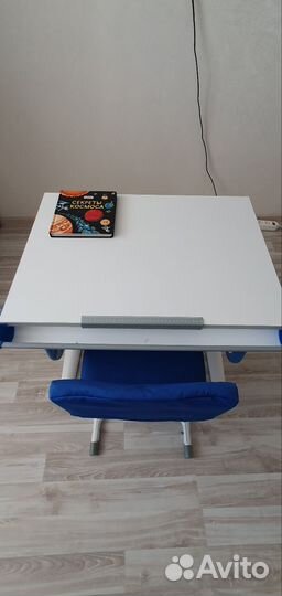 Стол и стул 