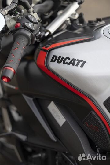 Ducati Streetfighter V4 SP