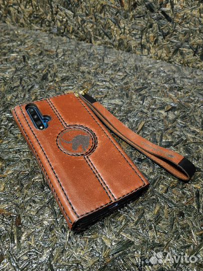 Чехол для телефона из кожи ручной работы