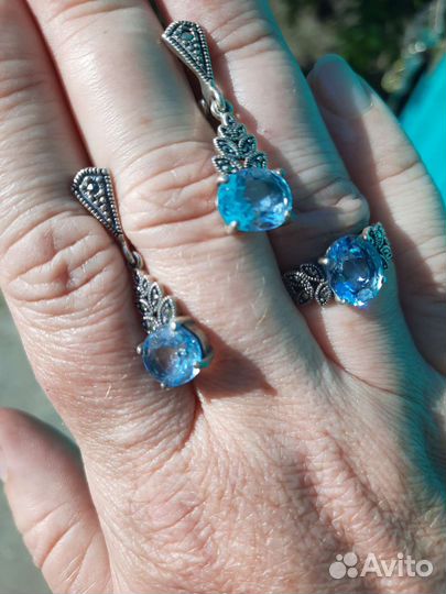 Комплект серебряный с топазом