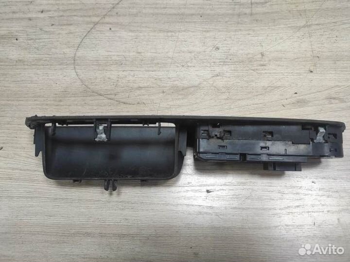 Блок управления стеклоподъемниками BMW X6 E71 с200