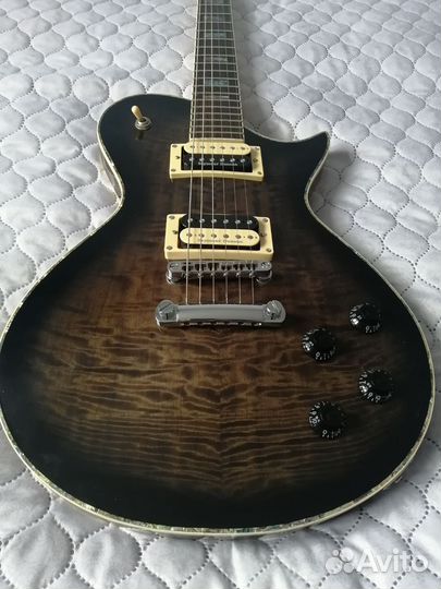 Электро гитара, мастеровая под Les Paul