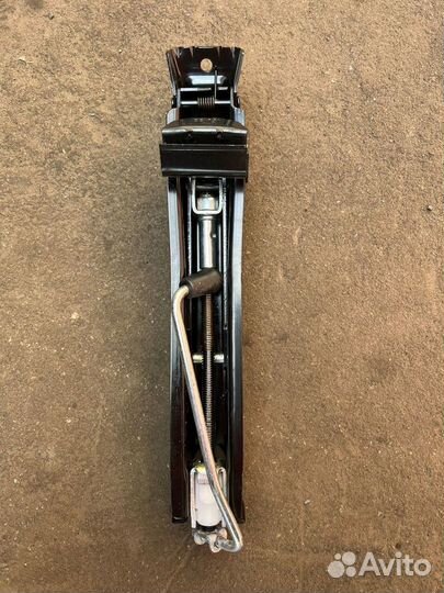 Домкрат новый volkswagen Tiguan