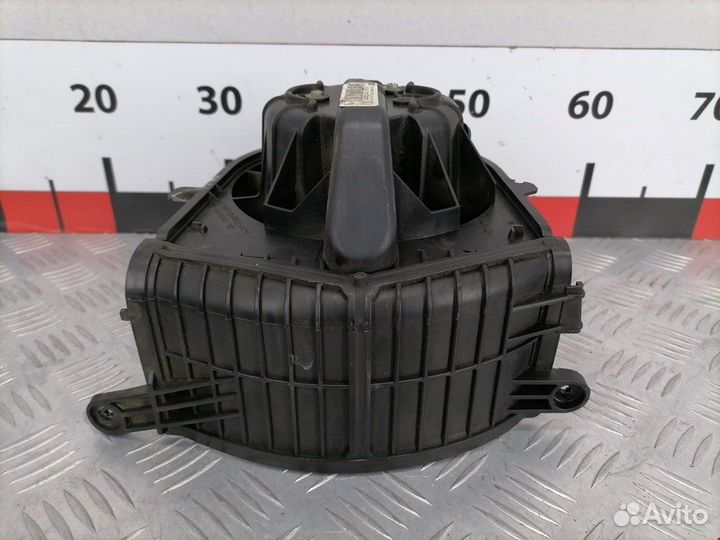 Моторчик печки для Renault Scenic 2 7701056598