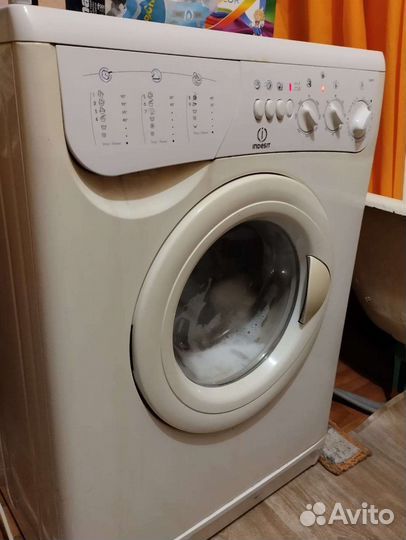 Стиральная машина indesit