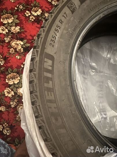 Michelin X-Ice North 4 235/55 R17