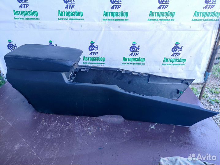 Подлокотник с тоннелем Honda Accord 8