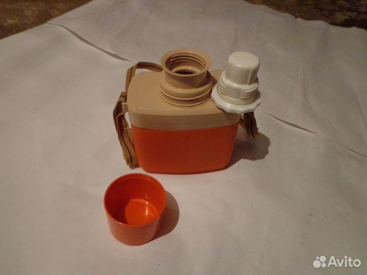 Фляжка-термос походная полиэтиленовая