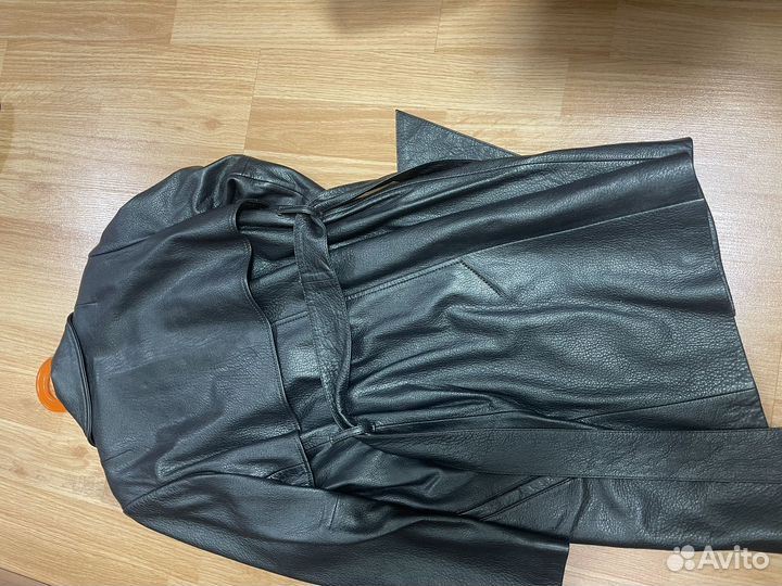 Кожаный плащ для девочки