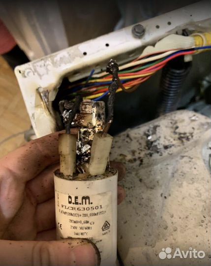 Ремонт холодильников Ремонт стиральных машин