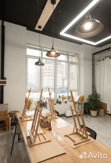 Администратор в студию рисования