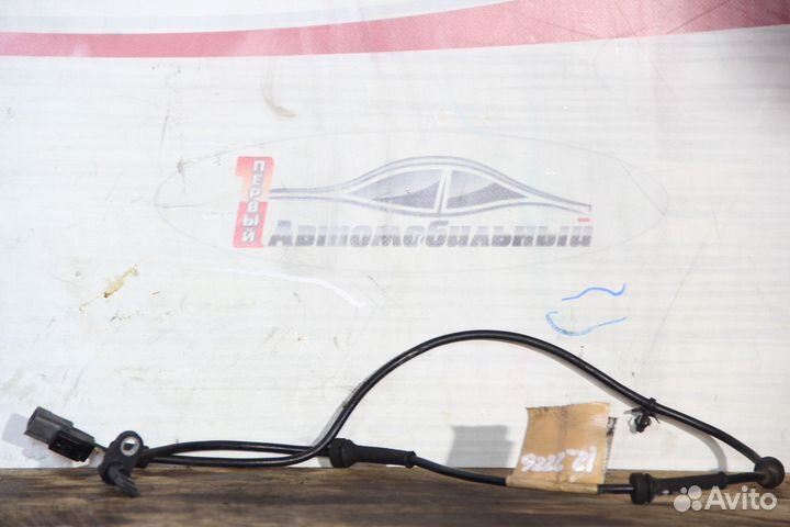 Датчик ABS зад c Nissan Teana J32 VQ25DE